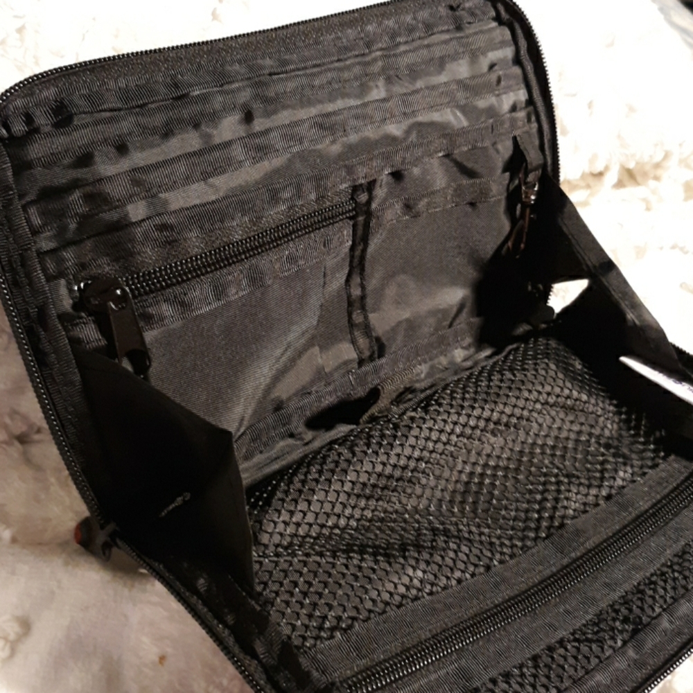 Samsonite Softside Wallet - Picture 3 of 4